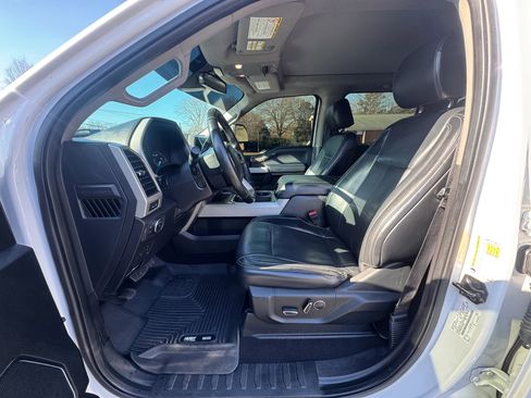 Used 2019 Ford F250 Lariat w/ Lariat Ultimate Package image 15