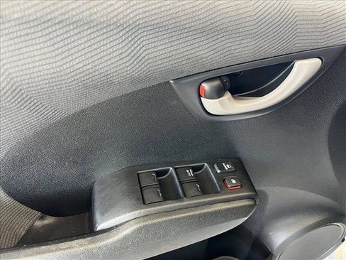 Used 2013 Honda Fit image 16