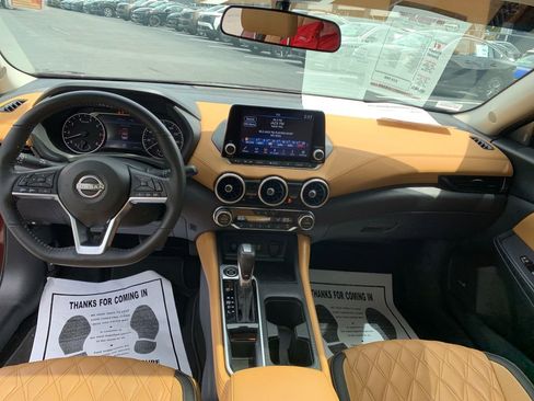 Used 2025 Nissan Sentra SV w/ SV Premium Package FWD image 21