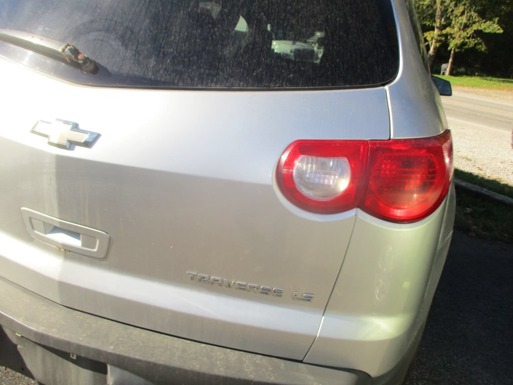 Used 2011 Chevrolet Traverse LS AWD/4WD image 6