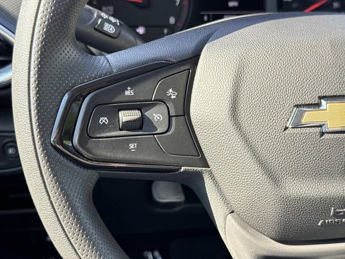 Used 2023 Chevrolet TrailBlazer LT FWD image 9
