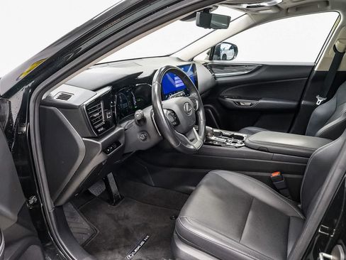 Used 2025 Lexus NX 350h AWD w/ Accessory Package (2T) image 18