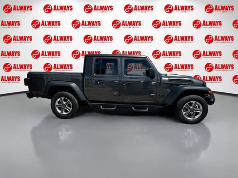 Used 2020 Jeep Gladiator Sport w/ Quick Order Package 24S image 4