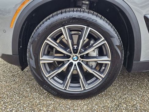 Used 2025 BMW X5 xDrive40i w/ M Sport Package image 33