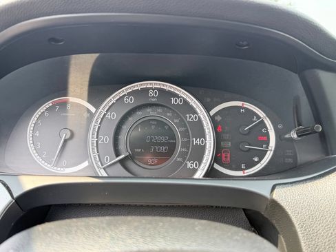 Used 2014 Honda Accord LX image 23