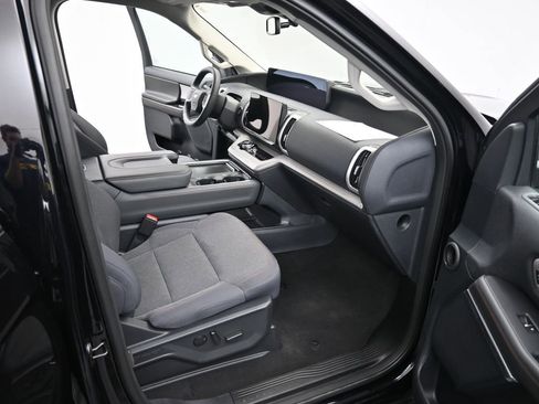 Certified 2025 Ford Expedition Max Active image 38