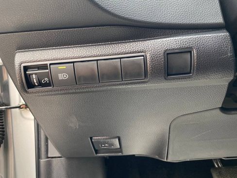 Used 2022 Toyota Corolla LE FWD image 27