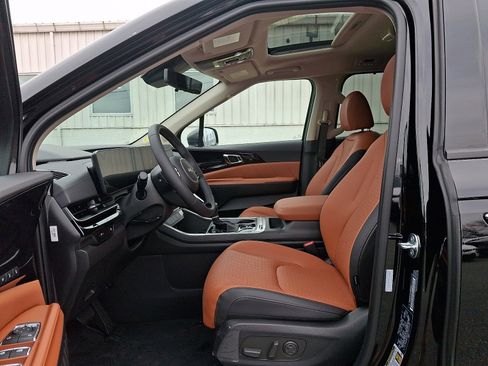 New 2026 Kia Carnival SX Prestige image 8