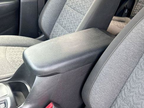 Used 2024 Chevrolet Equinox LT FWD image 23