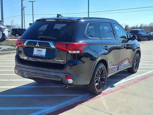 Used 2019 Mitsubishi Outlander LE image 4