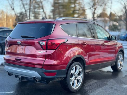 Used 2019 Ford Escape Titanium image 5