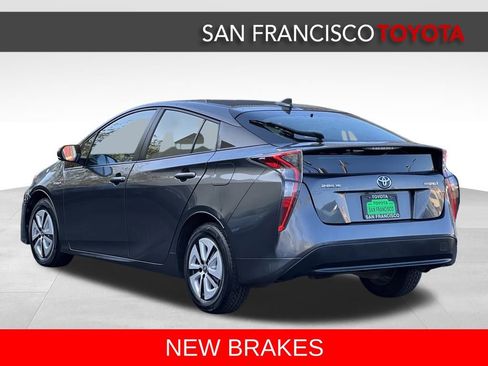 Used 2016 Toyota Prius Four image 3