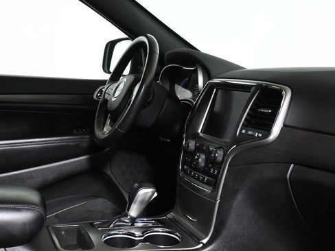 Used 2018 Jeep Grand Cherokee Altitude image 31