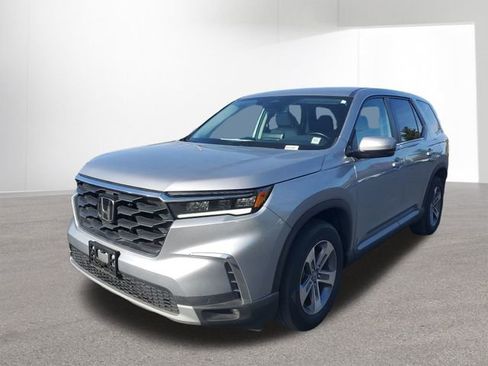 Used 2023 Honda Pilot EX-L image 11