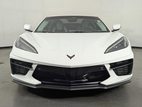 Used 2024 Chevrolet Corvette Stingray Premium Conv w/ Z51 Performance Package RWD image 3