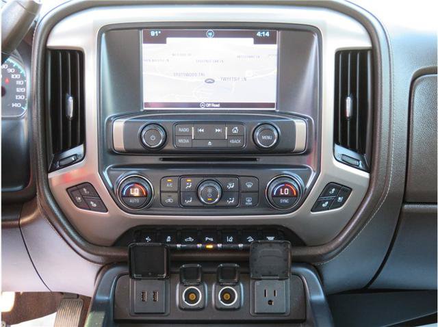 Used 2019 GMC Sierra 2500 Denali w/ Duramax Plus Package AWD/4WD image 7