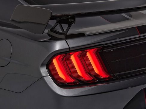 Used 2022 Ford Mustang Shelby GT500 w/ Carbon Fiber Track Pack image 34