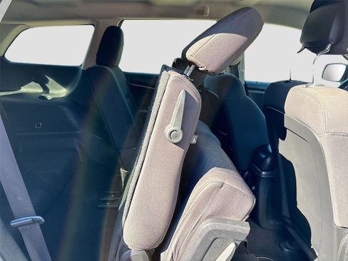 Used 2013 Dodge Journey SXT w/ Flexible Seating Group image 18