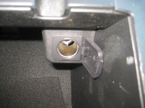 Used 2021 Ford Explorer XLT w/ Equipment Group 202A image 18