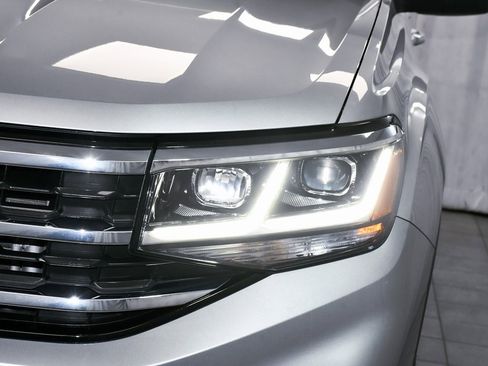 Used 2021 Volkswagen Atlas Cross Sport SEL R-Line image 72