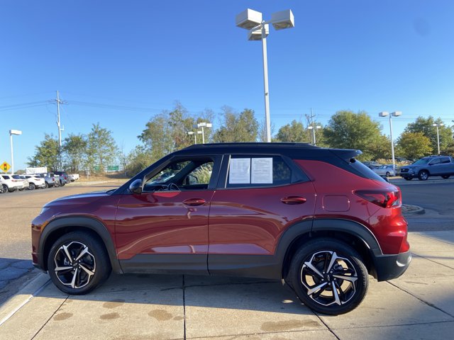 Used 2023 Chevrolet TrailBlazer RS w/ Convenience Package FWD image 8