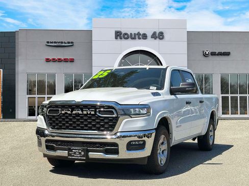 Used 2025 RAM 1500 Big Horn AWD/4WD image 2