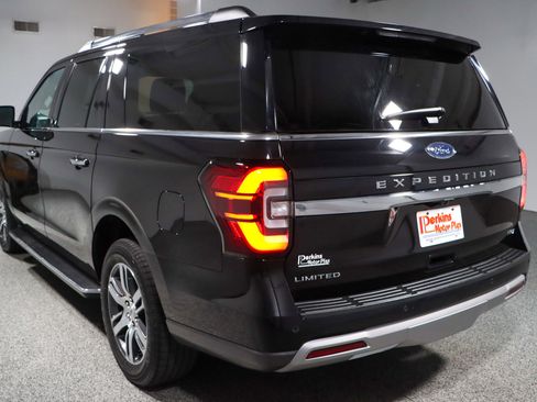 Used 2023 Ford Expedition Max Limited image 9