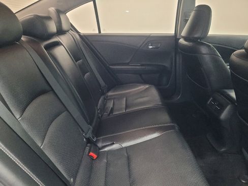 Used 2015 Honda Accord EX-L image 19