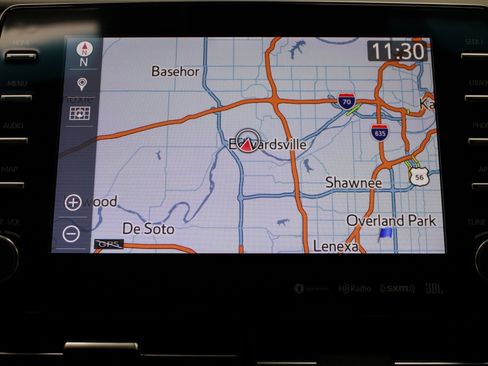 Used 2020 Toyota Avalon Limited image 34