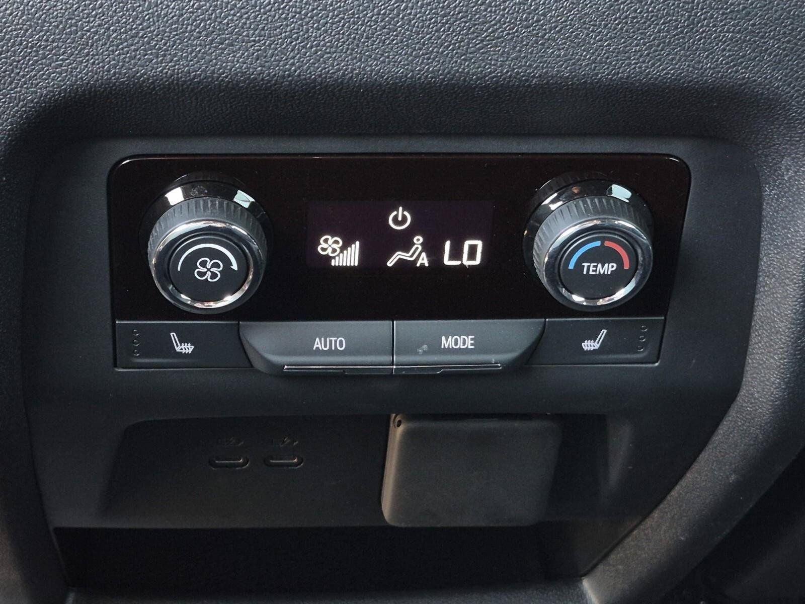 Used 2024 Chevrolet Traverse RS w/ LPO, Cargo Package FWD image 23