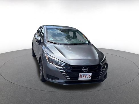 Used 2025 Nissan Sentra SV FWD image 2