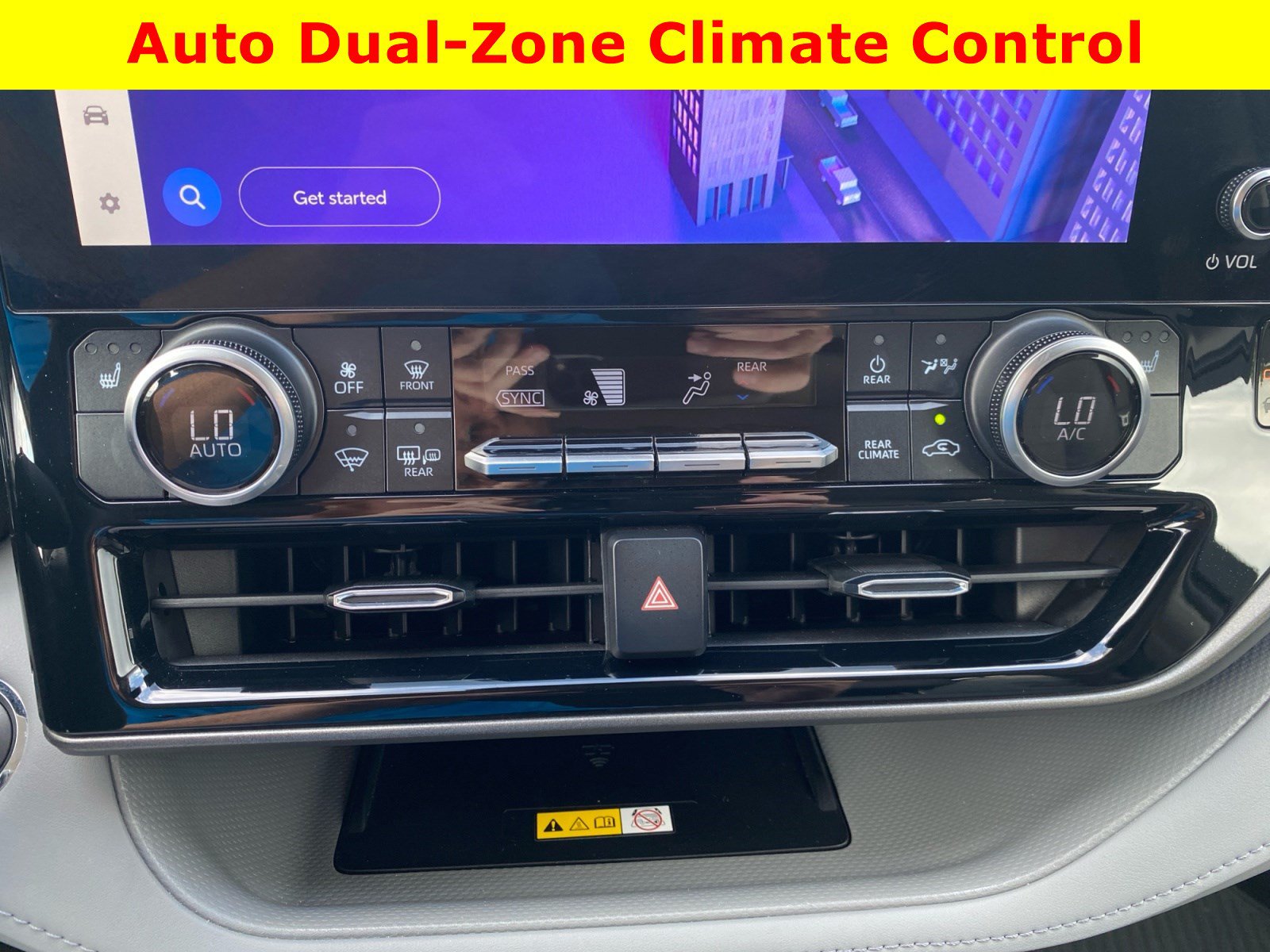 Used 2023 Toyota Highlander XLE AWD/4WD image 31