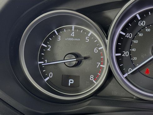 Used 2018 MAZDA CX-5 Touring image 12