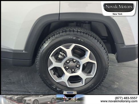 Used 2022 Jeep Compass Trailhawk w/ Trailhawk Elite Group image 9