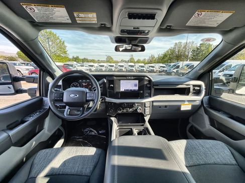 New 2026 Ford F350 XLT w/ 360-Degree Camera Package image 39