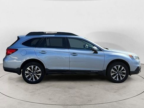 Used 2016 Subaru Outback 2.5i Limited AWD/4WD image 6