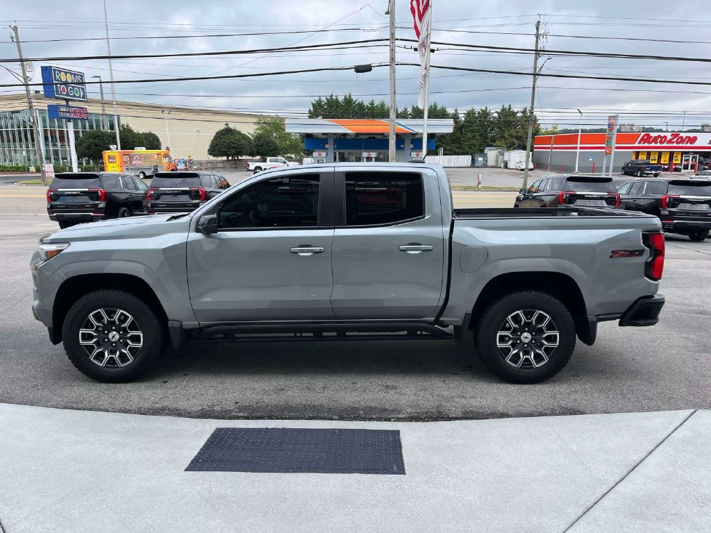 Certified 2023 Chevrolet Colorado Z71 w/ Z71 Convenience Package 2 AWD/4WD image 6