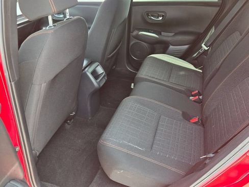 Used 2025 Honda HR-V Sport image 13