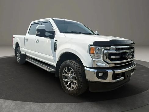 Used 2021 Ford F250 Lariat w/ Lariat Value Package AWD/4WD image 3