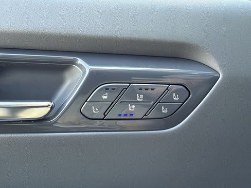 Used 2025 Kia EV9 GT-Line AWD/4WD image 34