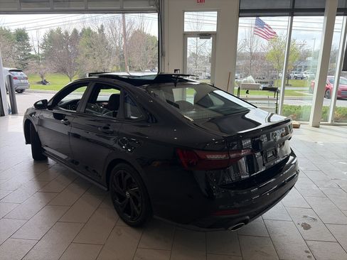 Used 2023 Volkswagen Jetta GLI Autobahn image 6