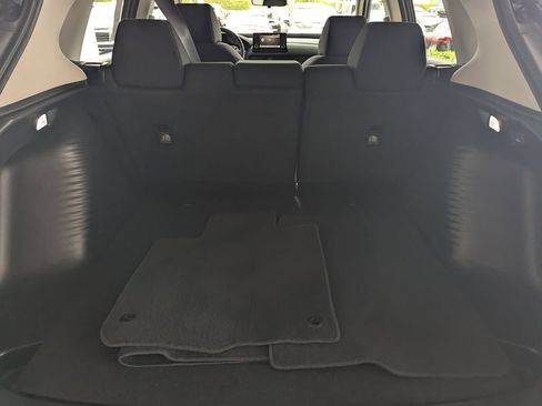 Used 2025 Honda HR-V LX image 27