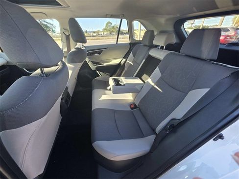 Used 2025 Toyota RAV4 XLE image 7