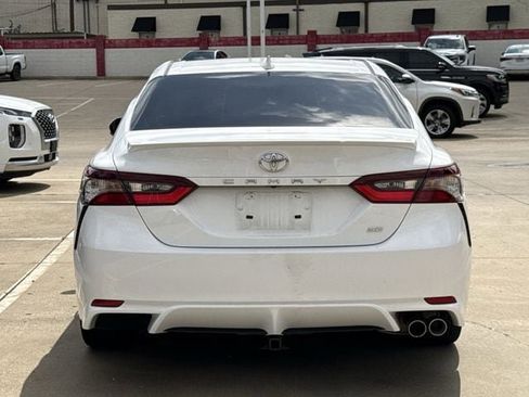 Used 2024 Toyota Camry SE FWD image 5