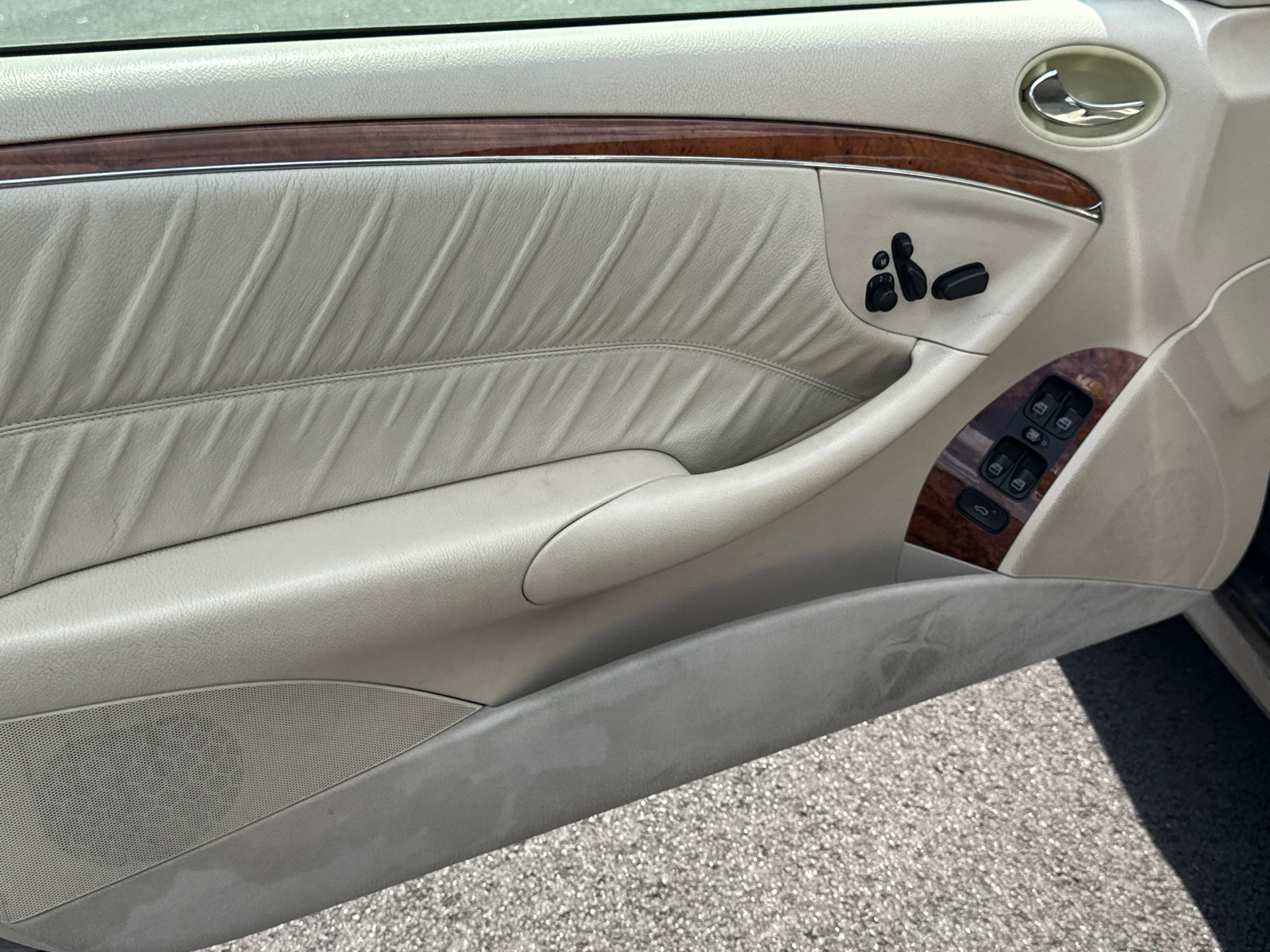 Used 2007 Mercedes-Benz CLK 350 Cabriolet image 11