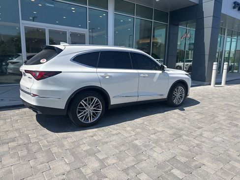 Used 2023 Acura MDX SH-AWD w/ Advance Package image 9