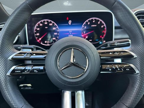 Used 2024 Mercedes-Benz C 300 Sedan image 10