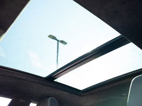 Used 2024 Lamborghini Urus S image 48