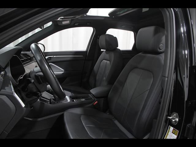 Used 2024 Audi Q3 2.0T Premium AWD/4WD image 5