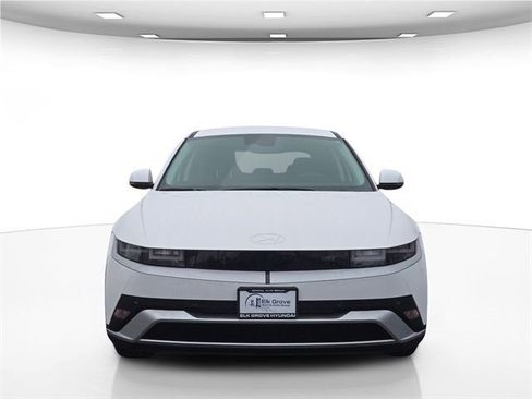 New 2026 Hyundai Ioniq 5 SEL image 2